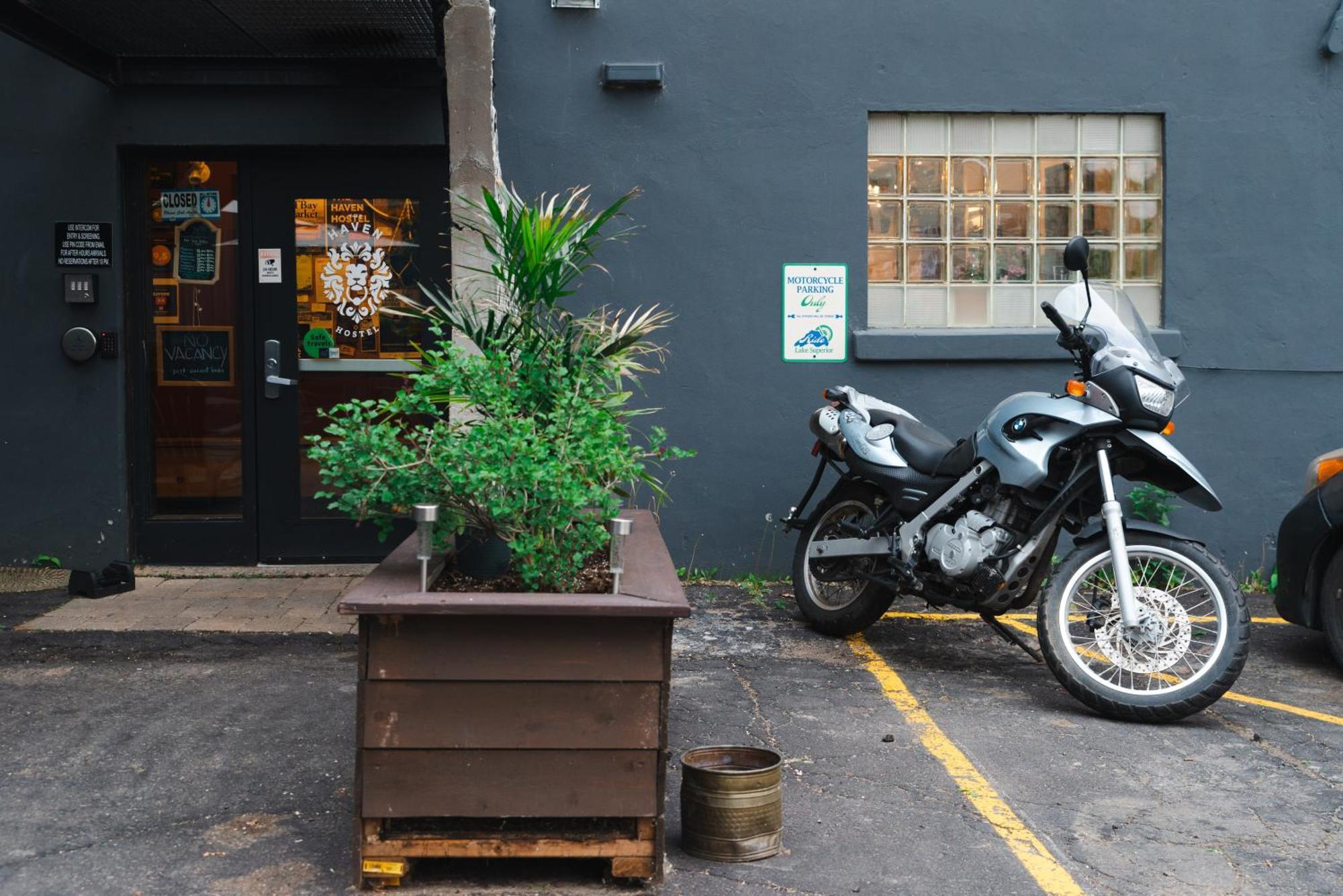 The Haven Hostel Thunder Bay Exterior foto